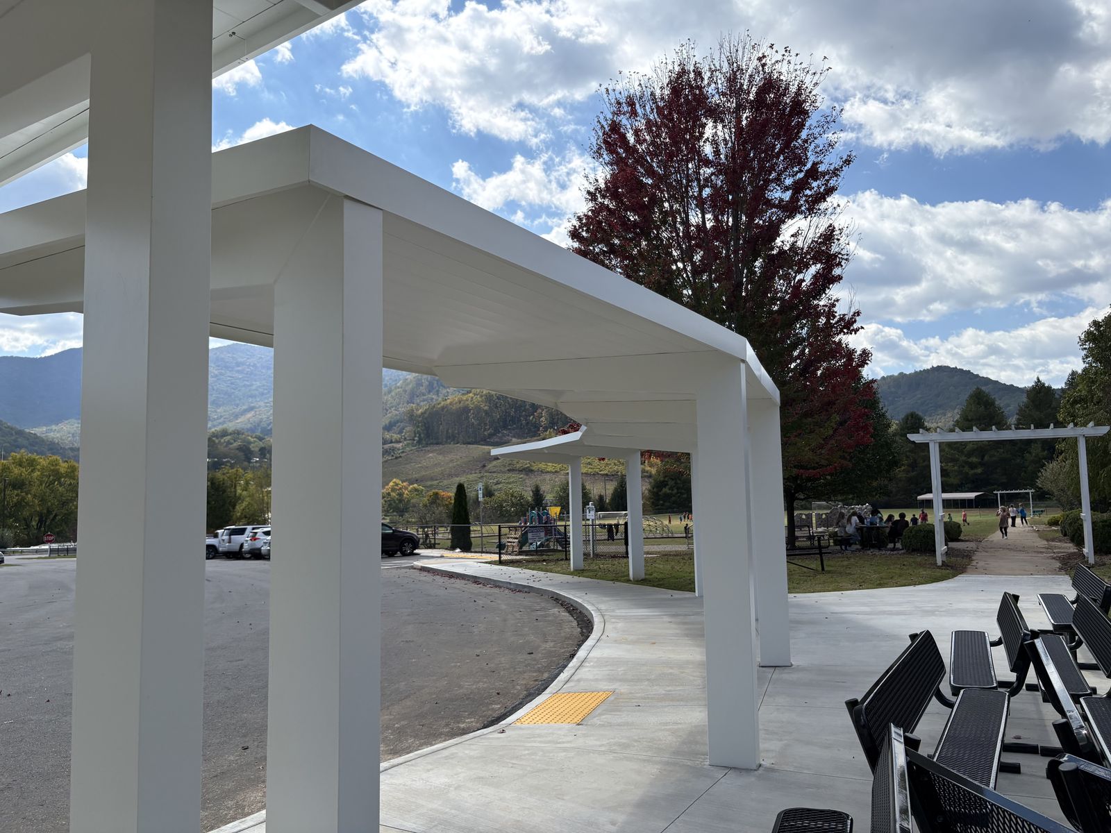 Burnsville Elementary School — Cantilever Walkway Canopy (3/5)