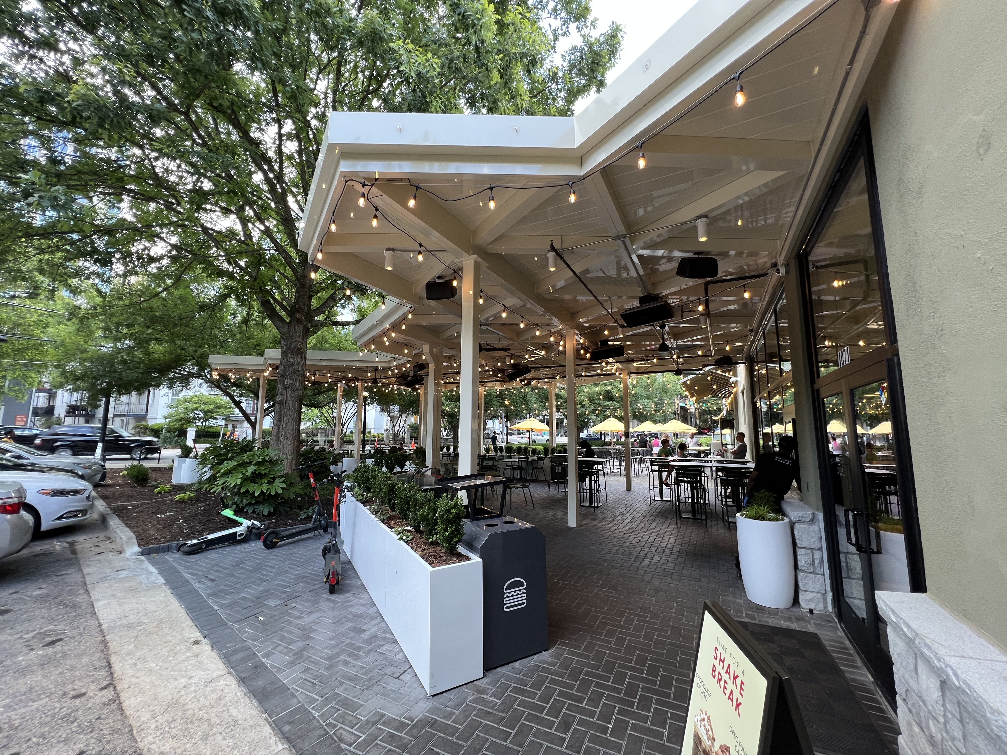 Shake Shack Buckhead — Patio Cover & Handrails (4/4)